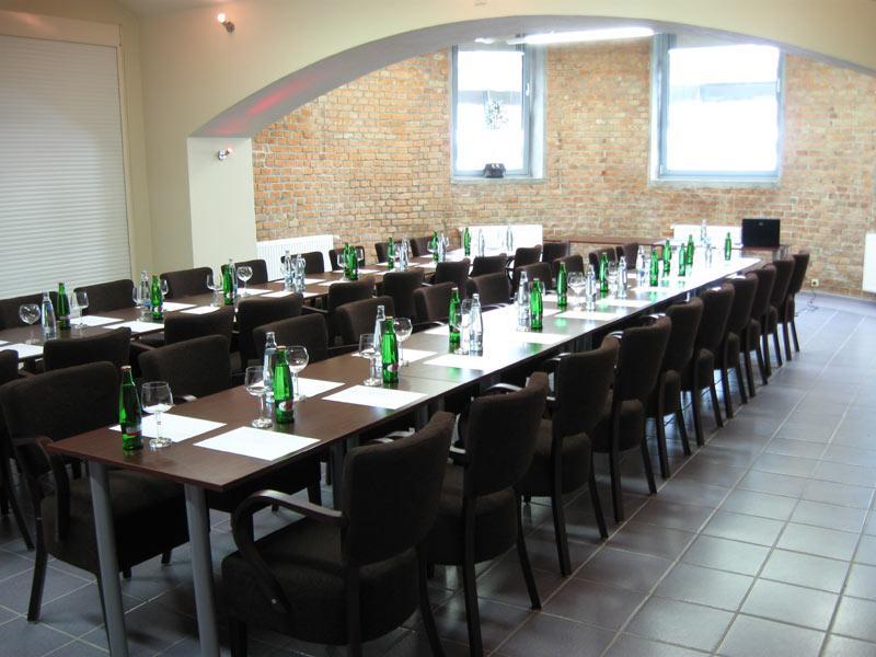 Hotel Okresni Dum Hradec Kralove Exterior photo